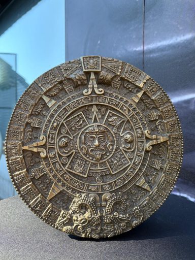 Aztekenkalender Aztekenkalender aus Bronze
